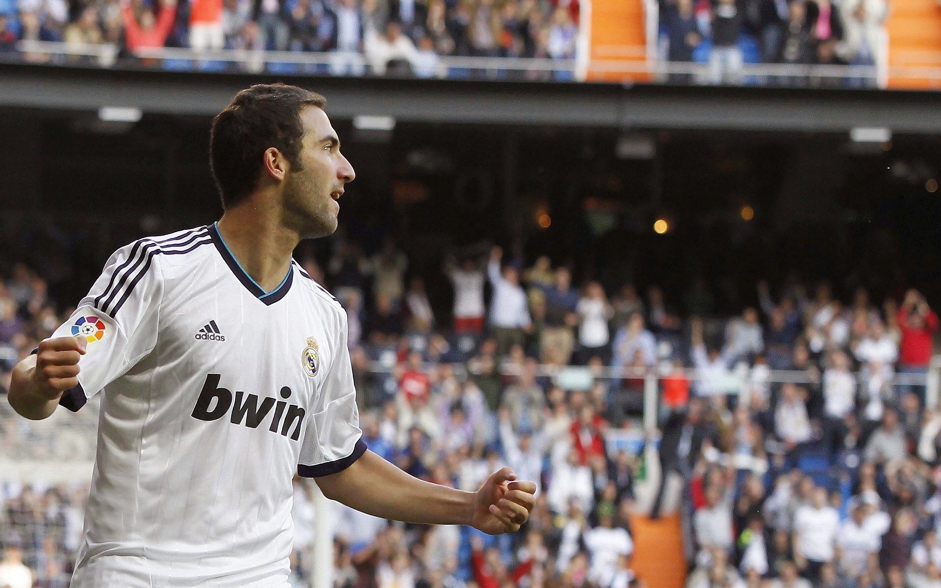 东契奇关键节点势不可挡，老鹰带队取胜！-九游会真人